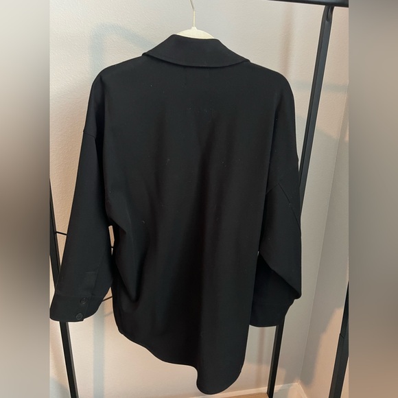 Oversized shirt jacket size medium - Picture 2 of 2